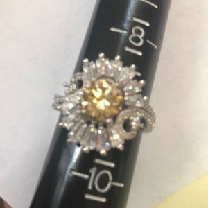 2.50 carat 925 Moissanite Ring Size 9